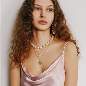 COPY - Lost in echo pearl necklace